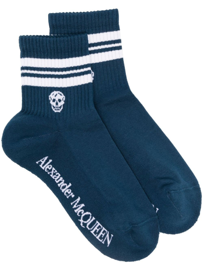 Alexander Mcqueen 骷髅头条纹针织袜 In Petrol Blue/ White