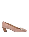 Roger Vivier Pumps In Blush
