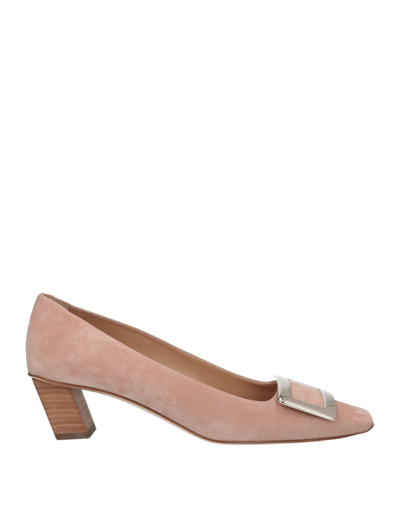 Roger Vivier Pumps In Blush