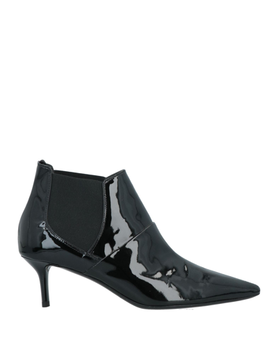 Liviana Conti Ankle Boots In Black