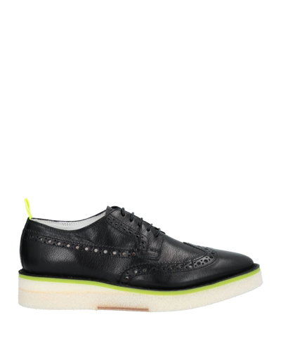 Barracuda Lace-up Shoes In Black