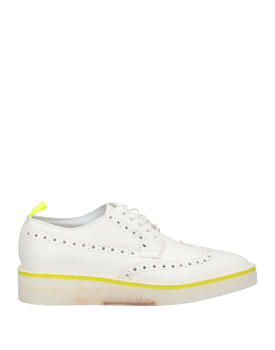 Barracuda Lace-up Shoes In White