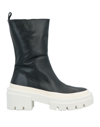 Eqüitare Ankle Boots In Black