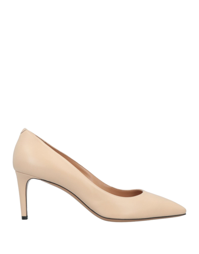Bally Pumps In Beige