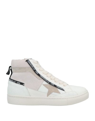 Emanuélle Vee Sneakers In White