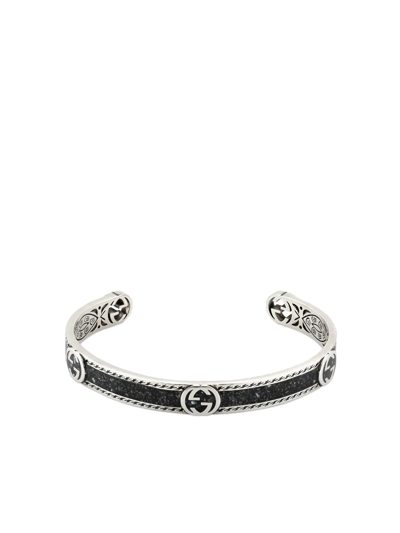 Gucci Interlocking G Cuff Bracelet In Silber