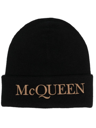Alexander Mcqueen Embroidered-logo Ribbed Beanie In Schwarz