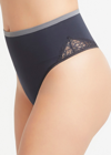 YUMMIE YUMMIE ULTRALIGHT SHAPING THONG BRIEFS WITH LACE