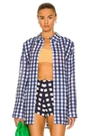 Jacquemus Le Splash Gingham Oversized Split Shirt In Navy Checks