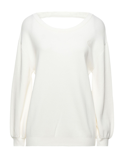 Emma & Gaia Sweaters In White