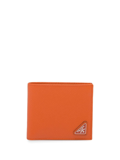 Prada Logo标牌对折钱包 In Orange