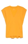 Frame Le Mid Rise V-neck Tee In Kumquat