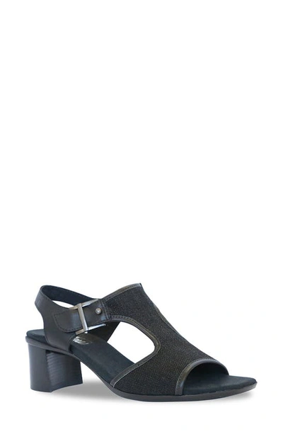 Munro Wallis Peep-toe Sandal In Black Fabric