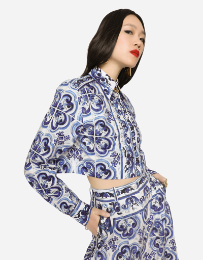 DOLCE & GABBANA CROPPED MAJOLICA-PRINT POPLIN SHIRT