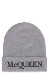 Alexander Mcqueen Logo Embroidered Cashmere Beanie In Gray