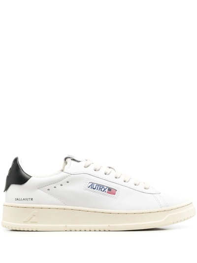 Chloé Action Logo Low-top Sneakers In White,blue