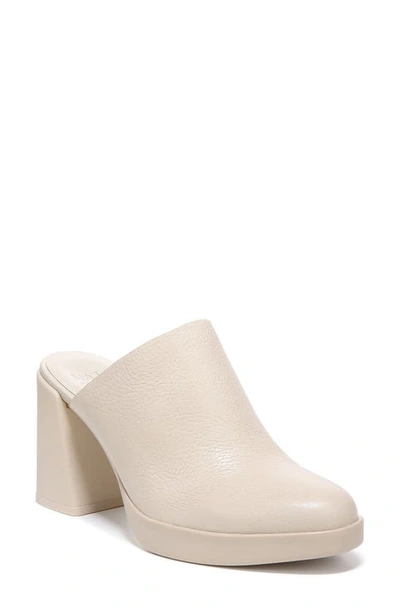 Naturalizer Genn-connect Mules Women's Shoes In Porcelain