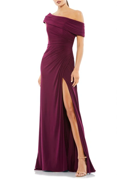 Ieena For Mac Duggal Ruched One-shoulder Trumpet Gown In Eggplant
