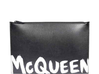 Alexander Mcqueen Logo Detail Flat Leather Pouch In Black