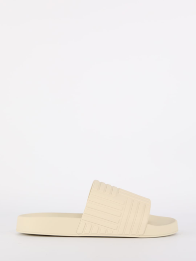 Bottega Veneta Men's The Slider Sandals In Bianco