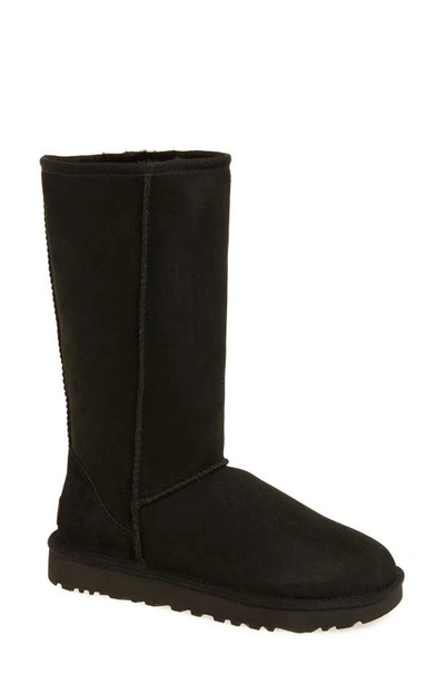 UGG UGG(R) CLASSIC II GENUINE SHEARLING LINED BOOT,1016224