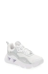 Nike Women's Ryz 365 2 Shoes In White