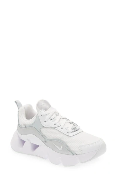 Nike Women's Ryz 365 2 Shoes In White/ Platinum/ Pure Platinum