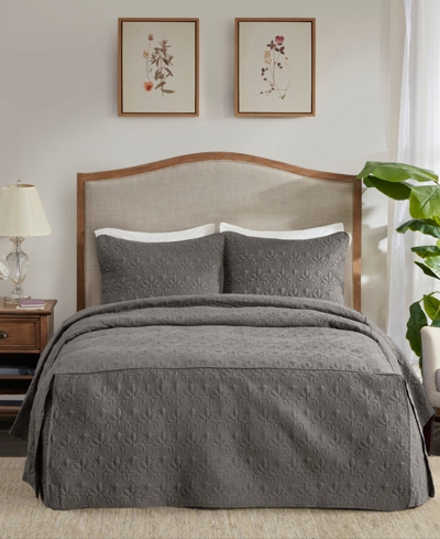 Madison Park Quebec 3 Piece Queen Fitted Bedspread Set In Dark Grey