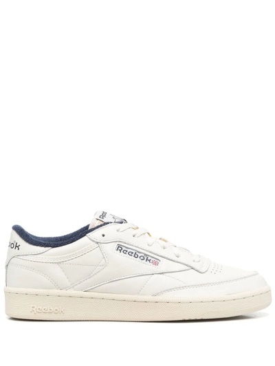 Reebok Logo-patch Low-top Sneakers In Weiss