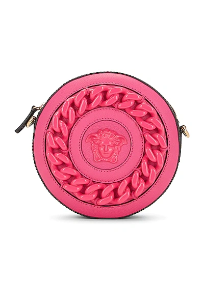 Versace La Medusa 圆形皮质斜挎包 In Hot Pink