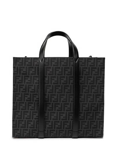 Fendi Shopping Bag In Nero