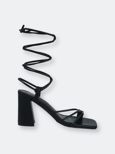 London Rag Piri Toe Ring Tie Up Block Sandals In Black