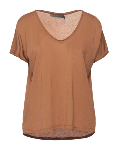 19.70 Nineteen Seventy T-shirts In Camel