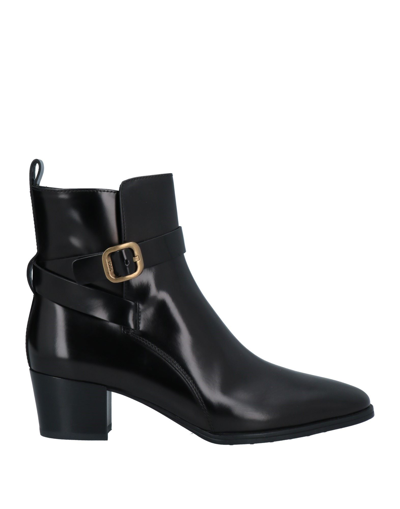 Tod's Ankle Boots In Black