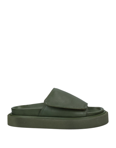 Hazy Sandals In Military Green