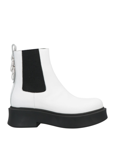 Baldinini Ankle Boots In White