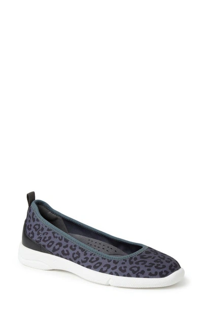 Original Comfort By Dearfoams Mia Easy Foam Flat In Grey Leopard