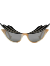 Gucci Cat-eye Frame Sunglasses In Grey