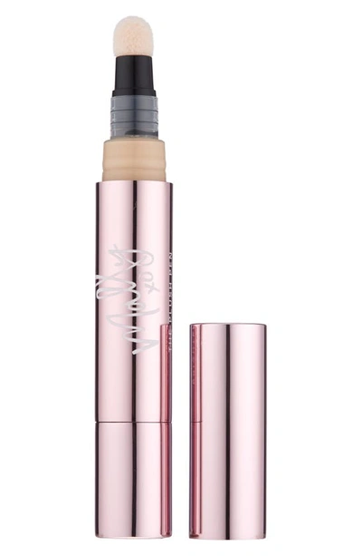 Mally The Plush Pen Brightening Concealer In Beige