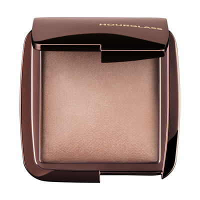 Hourglass Ambient Lighting Powder In Dim Light