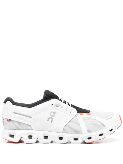 On Running Colour-block Low-top Sneakers In White