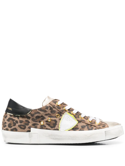 Philippe Model Paris Side Logo-patch Detail Sneakers In Gold