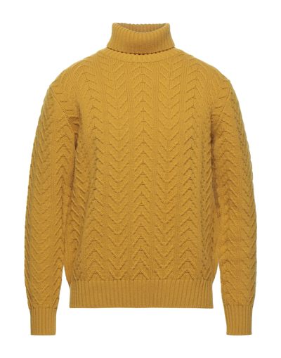 Circolo 1901 Turtlenecks In Acid Green