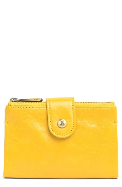 Hobo Ray Leather Bifold Wallet In Sunflower
