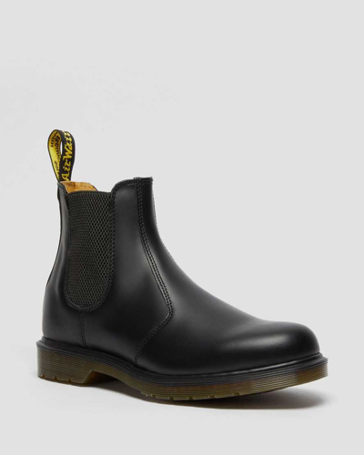 Dr. Martens' Dr.martens Smooth Leather 2976 Chelsea Boots In Black