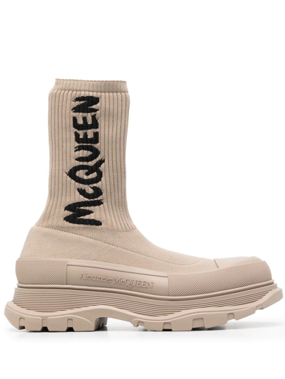 Alexander Mcqueen Tread 罗纹针织短靴 In Neutrals