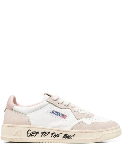 Autry "medalist" Sneakers In White