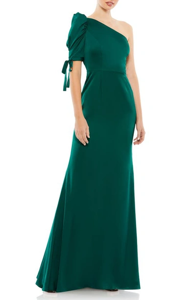 Mac Duggal One-shoulder Trumpet Gown In Empress Green