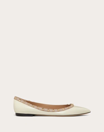 Valentino Garavani Patent Rockstud Ballet Flat Woman Ivory/poudre 40