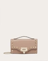 Valentino Garavani Rockstud Grainy Calfskin Wallet With Chain Strap Woman Poudre Uni